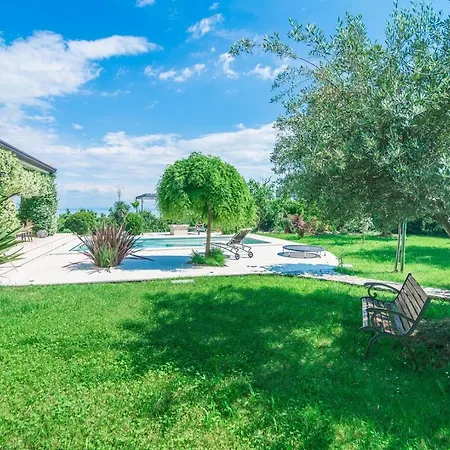 In Arta Апартаменты Ловран